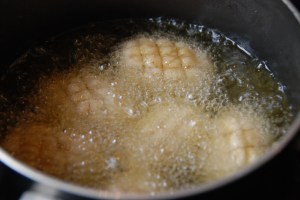 Maakaroon frying